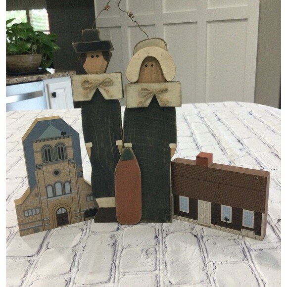 Thanksgiving Holiday Decorations ( The Harlow House, 1st Parish in Plymouth} - Picture 1 of 7